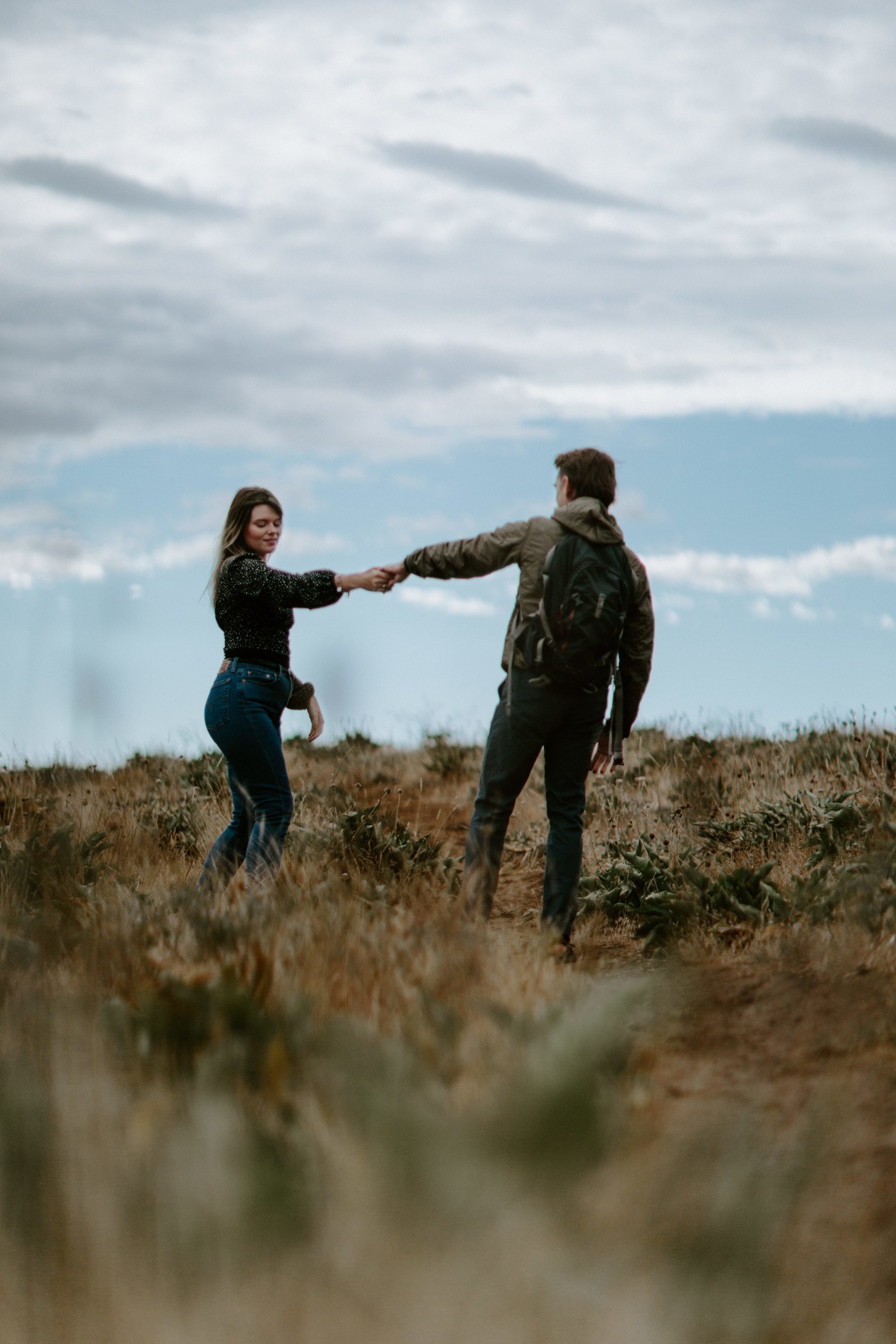 Emily and Greyson dance. Elopement photography at Rowena Crest by Sienna Plus Josh.