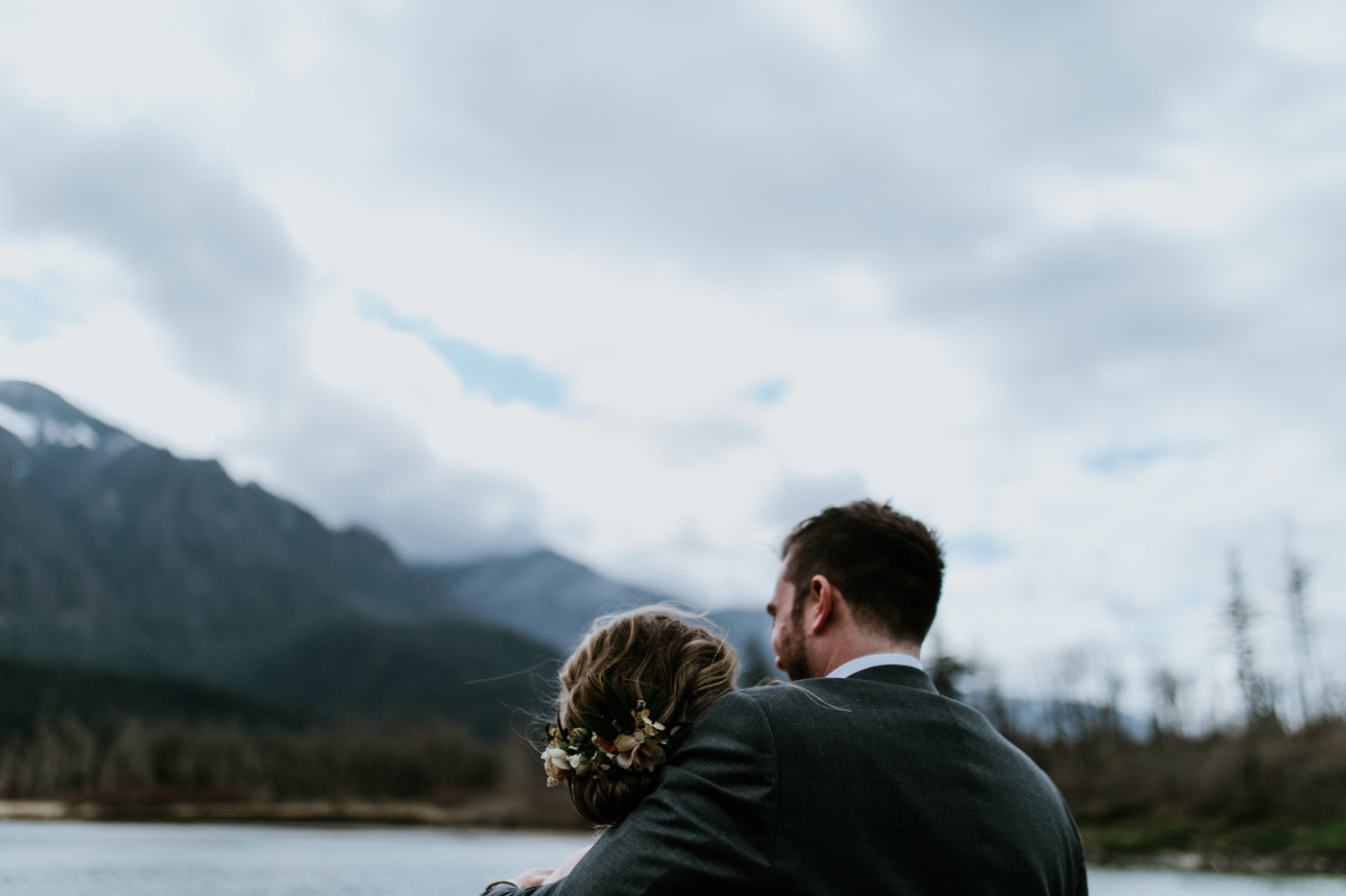 Allison and Lennie standing during their elopement ceremony. Elopement photography at Columbia River Gorge by Sienna Plus Josh.