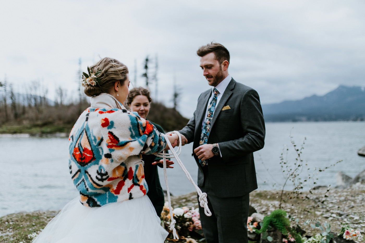 Lennie and Allison using the rope at their ceremony. Elopement photography at Columbia River Gorge by Sienna Plus Josh.