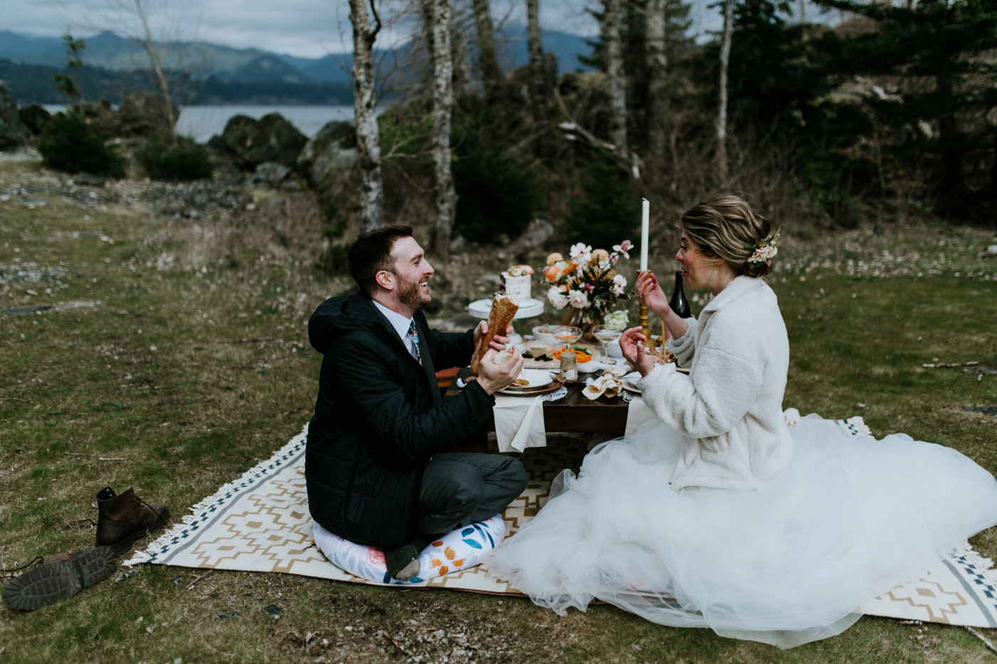 Allison and Lennie eat and talk. Elopement photography at Columbia River Gorge by Sienna Plus Josh.
