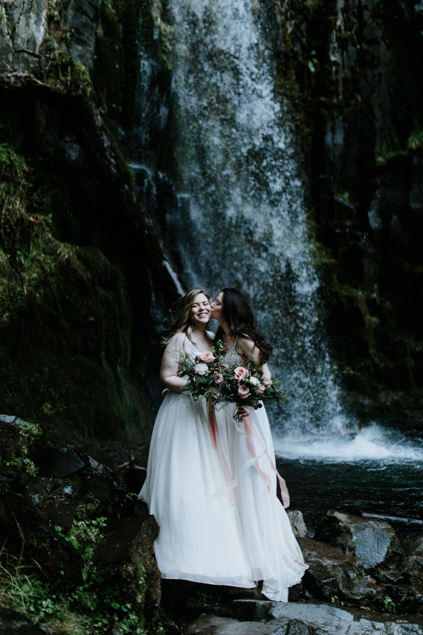 Columbia River Gorge elopement, OR