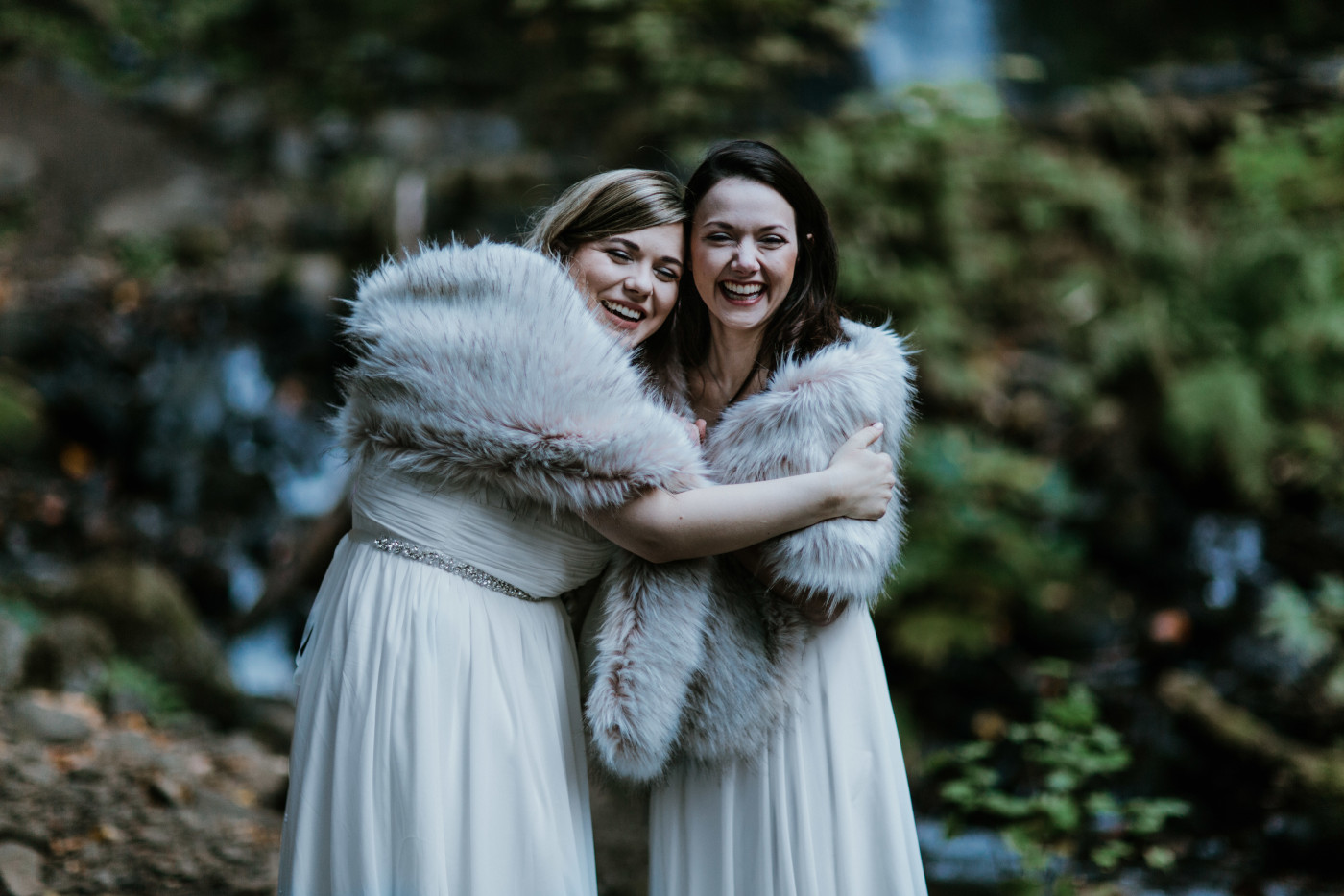 Tiffany and Hayley hug. Elopement photography at the Columbia River Gorge by Sienna Plus Josh.