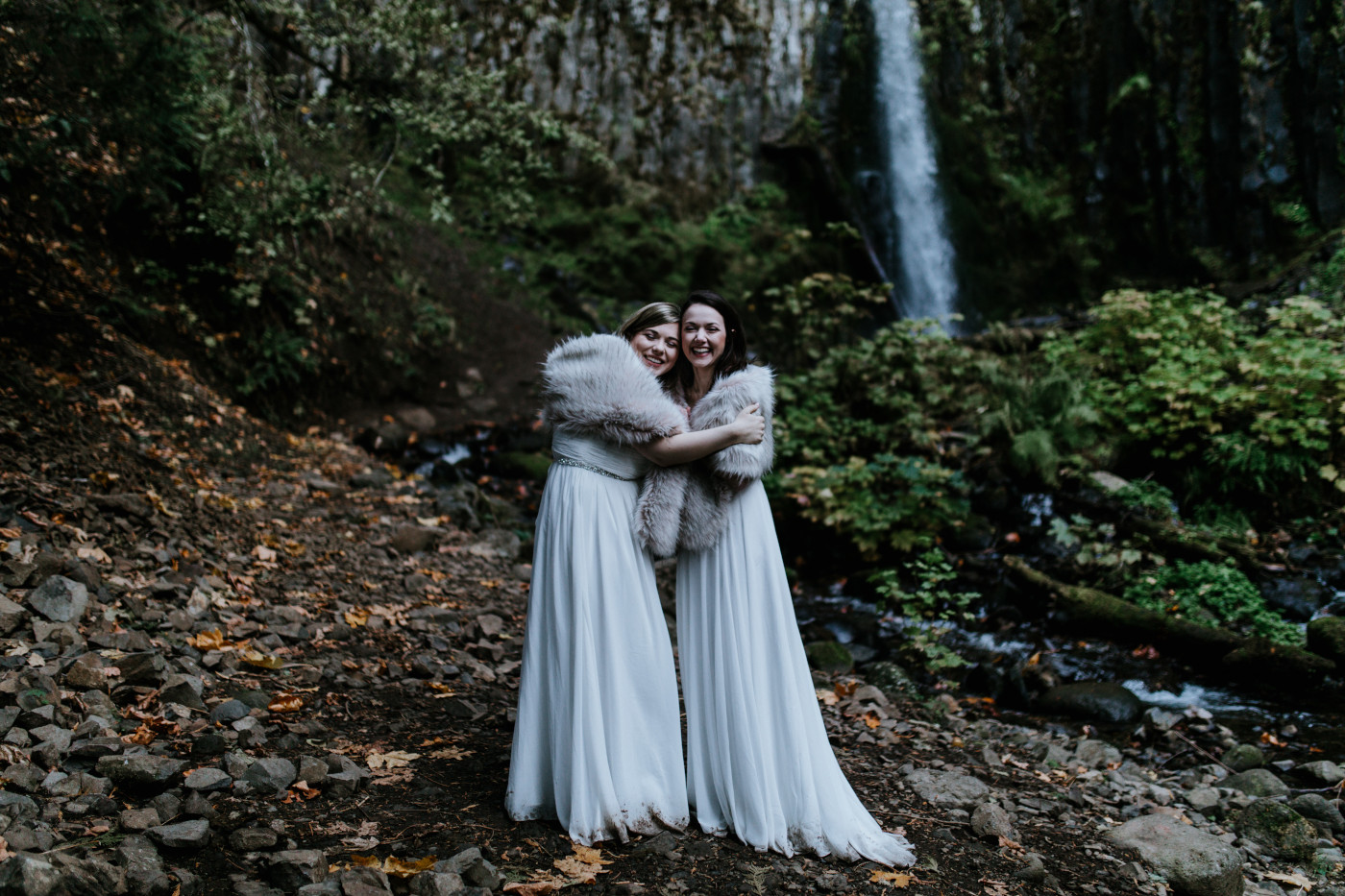 Tiffany and Hayley hugging. Elopement photography at the Columbia River Gorge by Sienna Plus Josh.