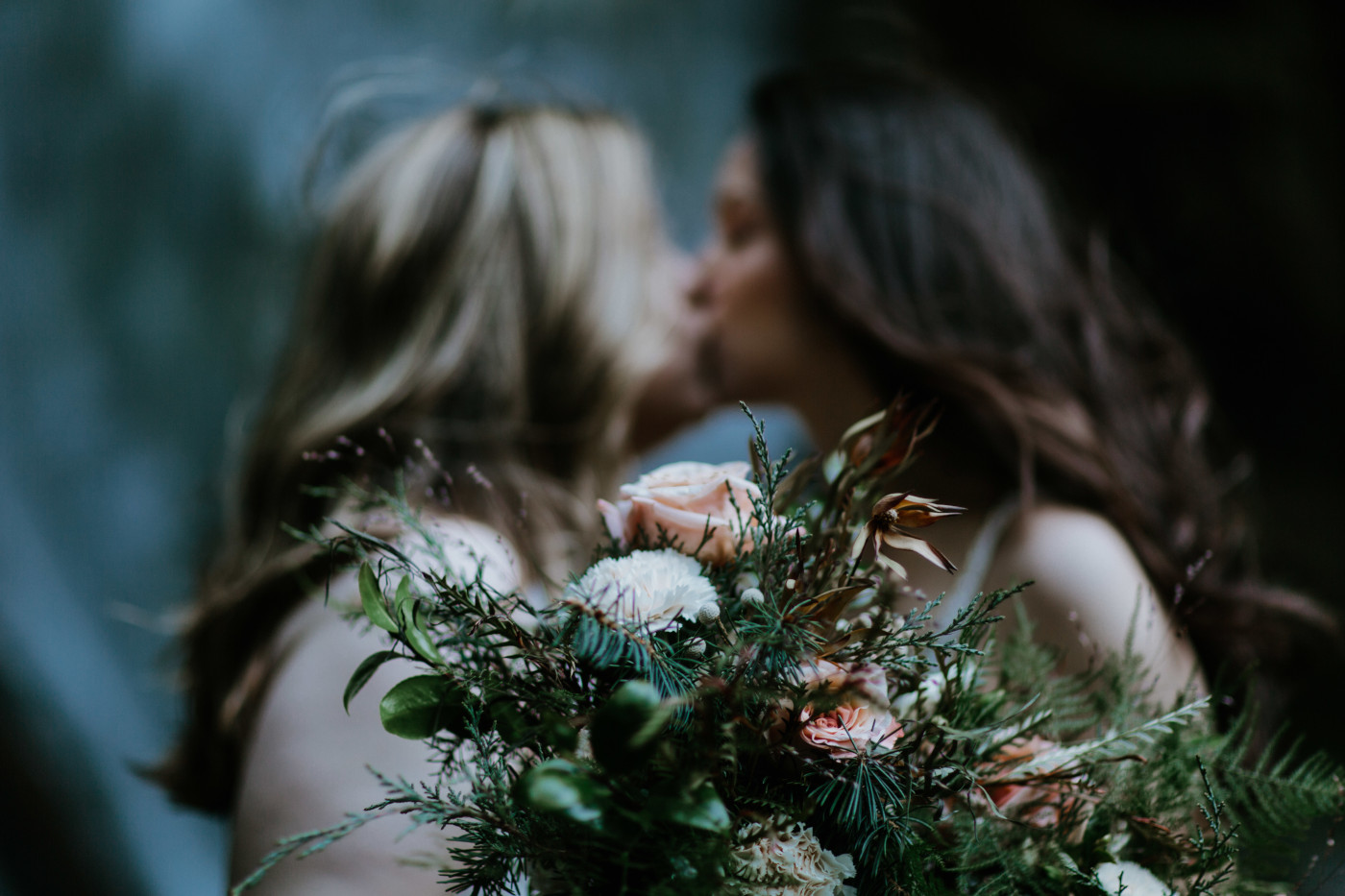 A close up of flowers. Elopement photography at the Columbia River Gorge by Sienna Plus Josh.