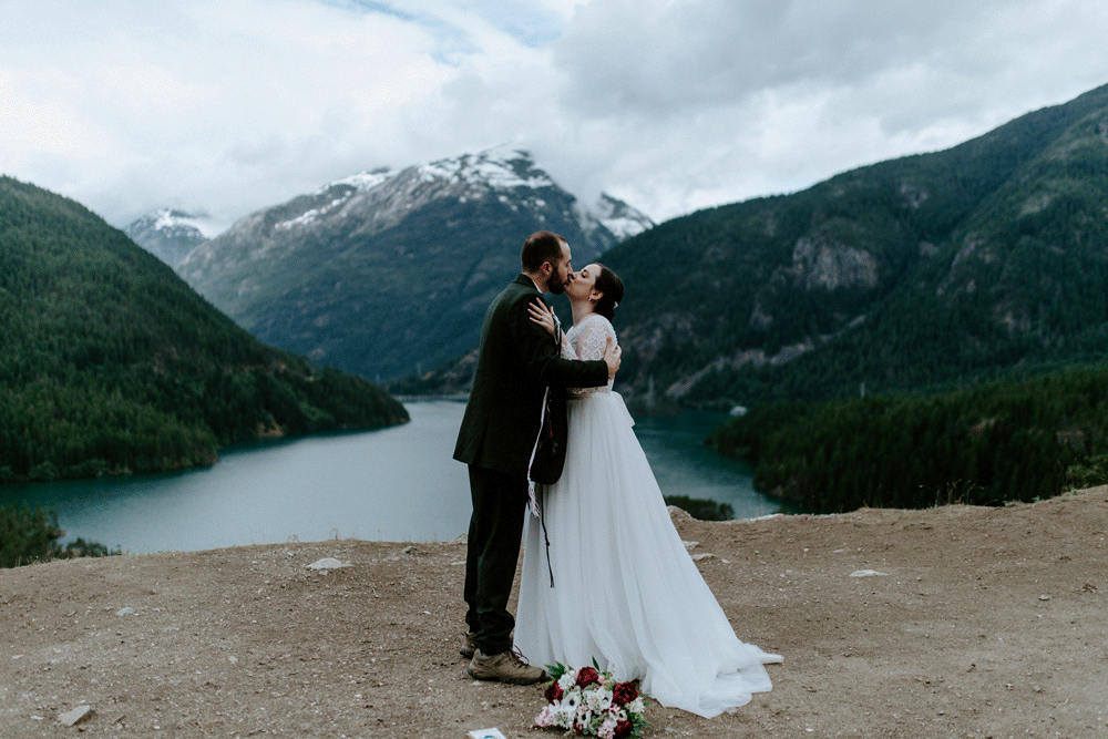 Animated gif of Elizabeth and Alex kissing at Diablo Lake Overlook during their elopement ceremony. Elopement photography at North Cascades National Park by Sienna Plus Josh.