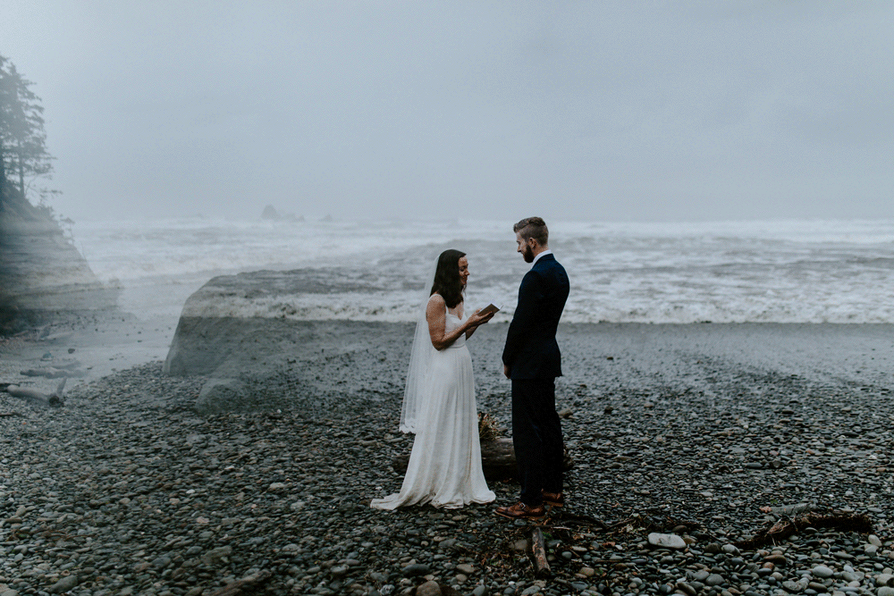 An animated gif of Mollie and Corey reading vows. Elopement photography in the Olympic National Park by Sienna Plus Josh.