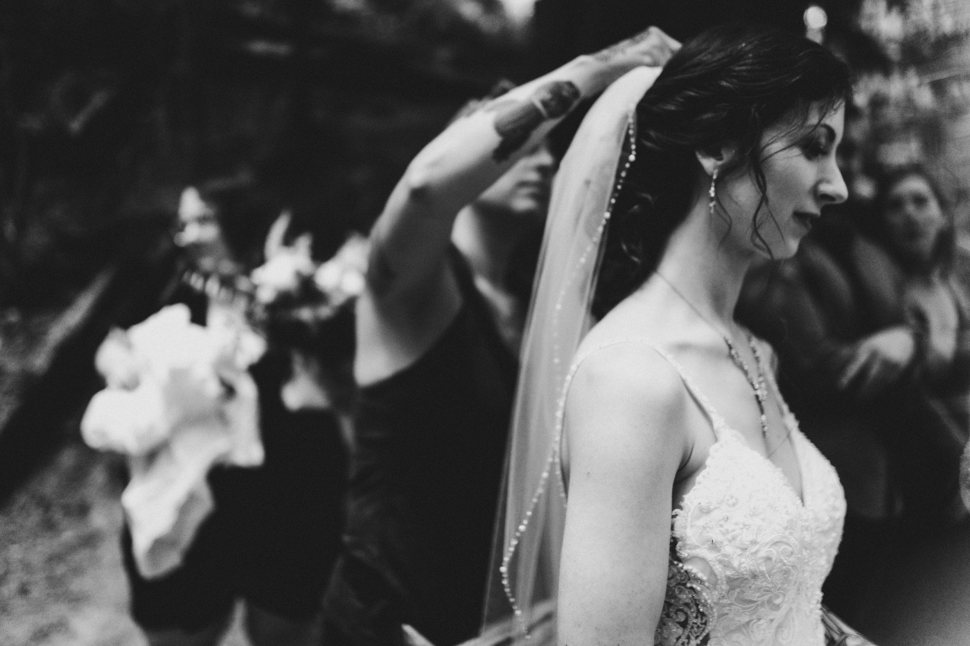 Adrielle gets her veil put on at Olympic National Park, Washington.