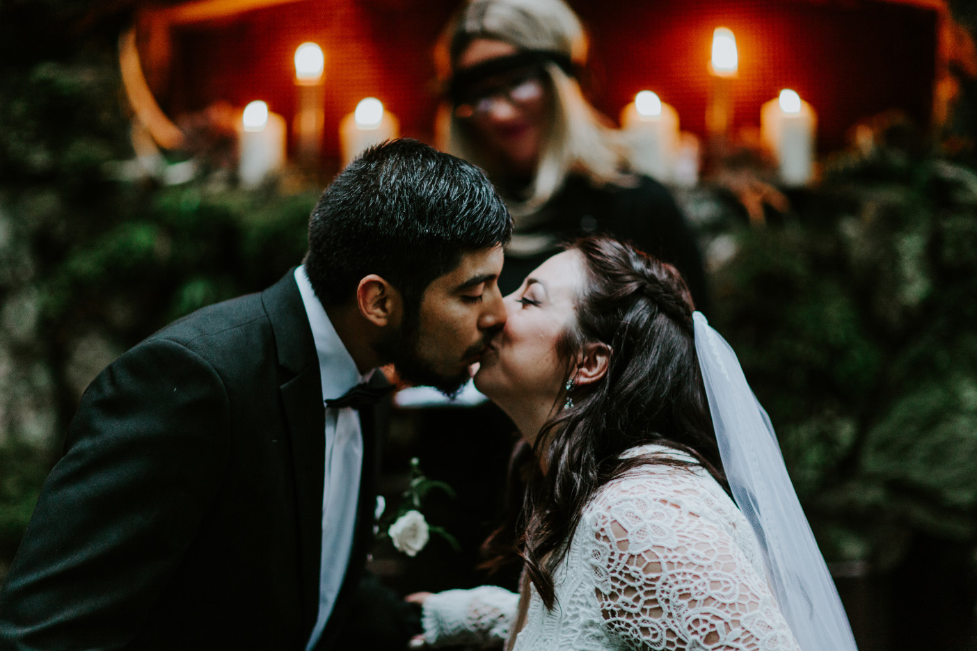 Sam and Sarah kiss at Skamania House, Washington. Elopement photography in Portland Oregon by Sienna Plus Josh.