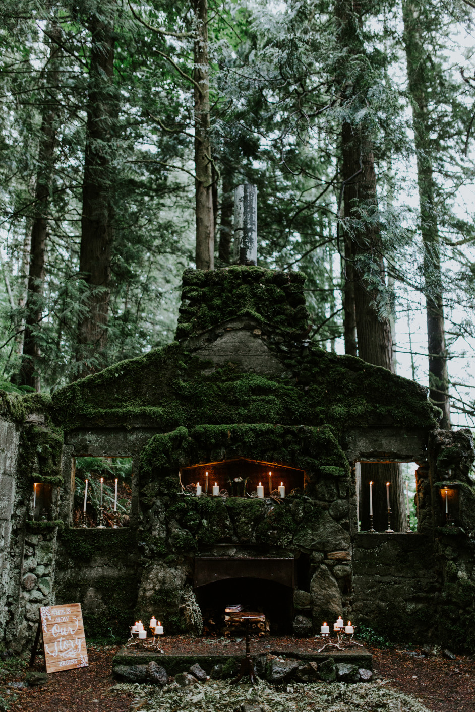 The wedding scene for Sarah and Sam at Skamania House. Elopement photography in Portland Oregon by Sienna Plus Josh.